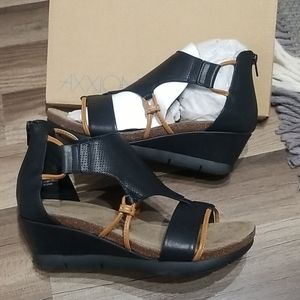 Axxiom black wedge sandal size 9